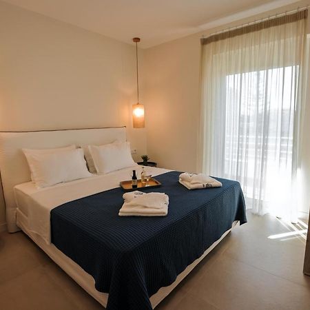 La Mer Bleue Beachfront Boutique Apartments ヴラハティ エクステリア 写真