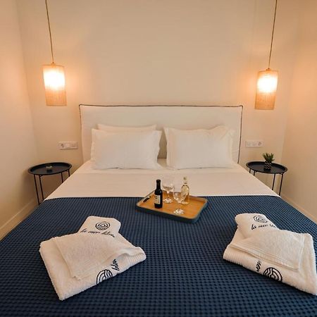 La Mer Bleue Beachfront Boutique Apartments ヴラハティ エクステリア 写真
