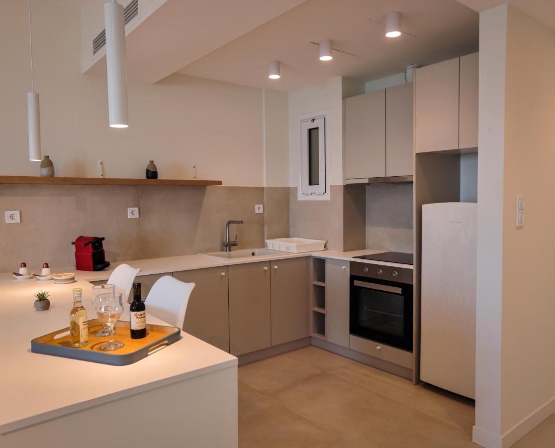 La Mer Bleue Beachfront Boutique Apartments ヴラハティ エクステリア 写真