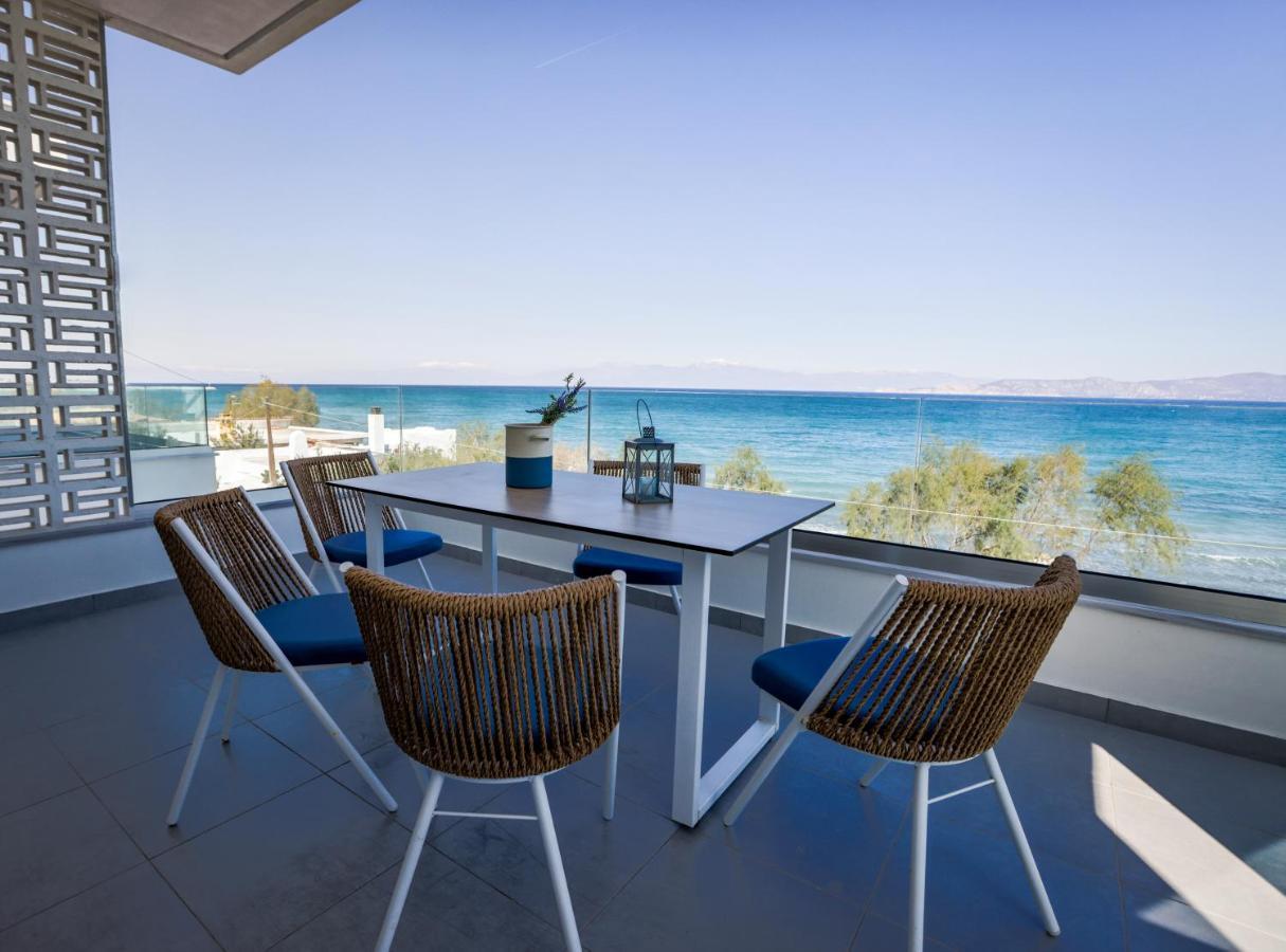 La Mer Bleue Beachfront Boutique Apartments ヴラハティ エクステリア 写真