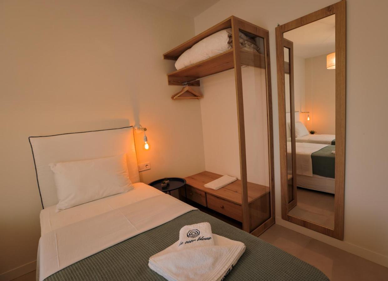 La Mer Bleue Beachfront Boutique Apartments ヴラハティ エクステリア 写真