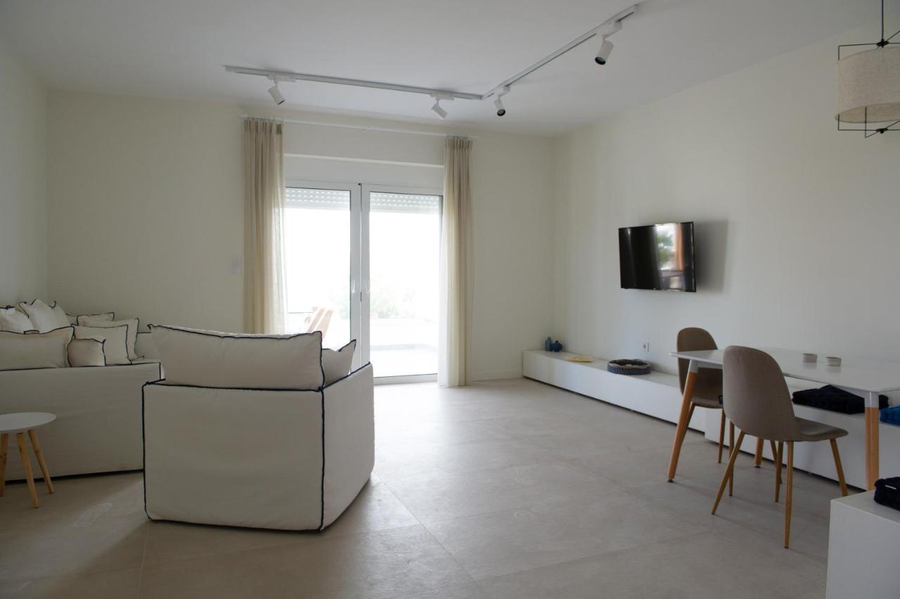 La Mer Bleue Beachfront Boutique Apartments ヴラハティ エクステリア 写真